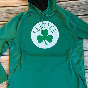 Mens Celtics Sweatshirt, Fanatics size Large
